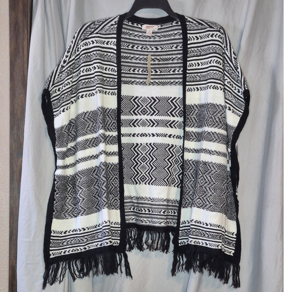 Arizona Jean Co Black White Geometric Fringe Poncho Sweater Jr Plus 1X NWT